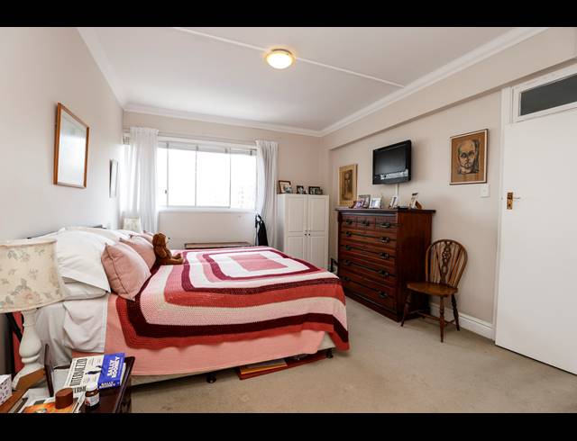 1 BEDROOM APARTMENT FOR SALE IN DURBAN CENTRAL
